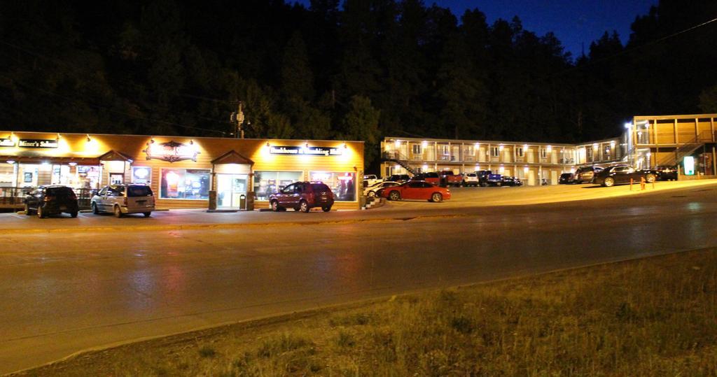 Deadwood Station Bunkhouse And Gambling Hall Motel Luaran gambar